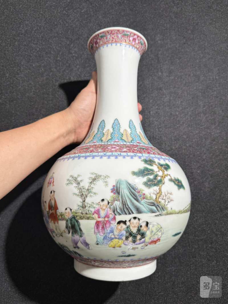 民国 粉彩婴戏图玉堂春瓶一对 - 图11